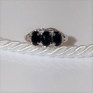 Midnight Blue Sapphire 2 Carats tw Ring Size 7